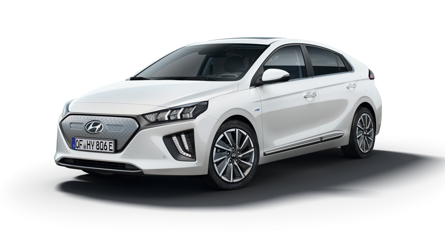 Ioniq Premium m/skinn NÅ KUN kr 299.900,- SPAR kr 33.900.-